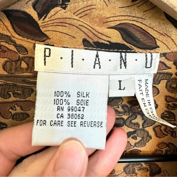 VTG Piano Women's Large 100% Silk Animal Print Leopard Button Down Shirt 70's - Picture 3 of 9